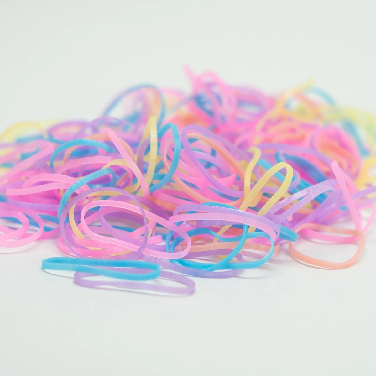 Garrafinha com Elásticos De Cabelo Feminino - Imagem 14